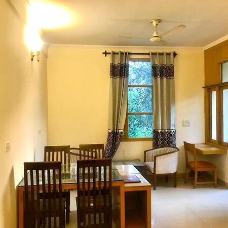 Hotel Tulip Palm Dźajpur Zewnętrze zdjęcie