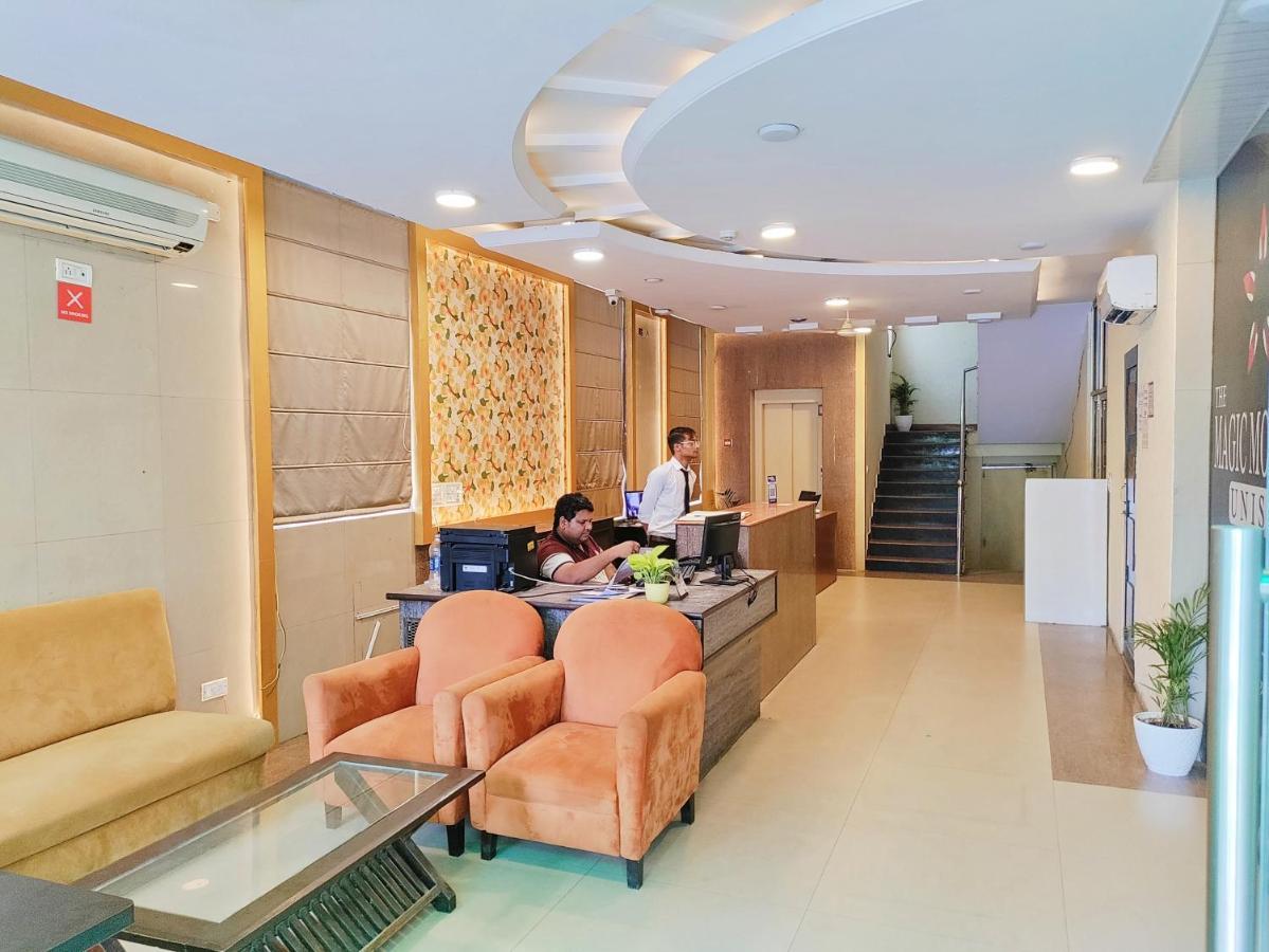 Hotel Tulip Palm Dźajpur Zewnętrze zdjęcie